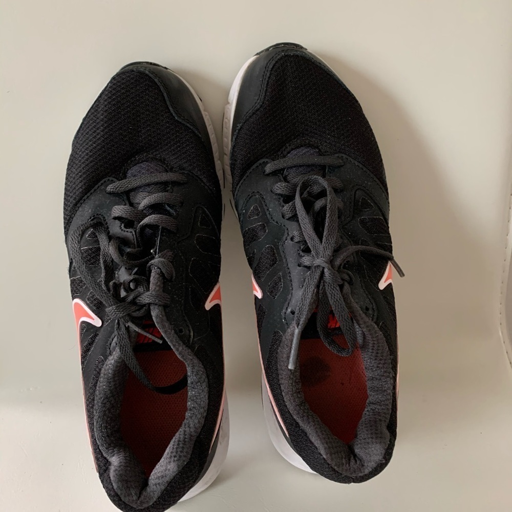Shoes - Picture 4 of 7